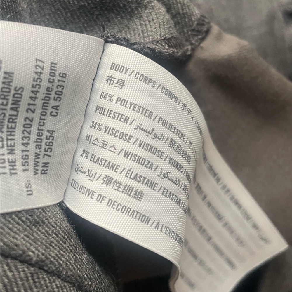 Abercrombie & Fitch Gray Ankle Pants - Picture 9 of 12